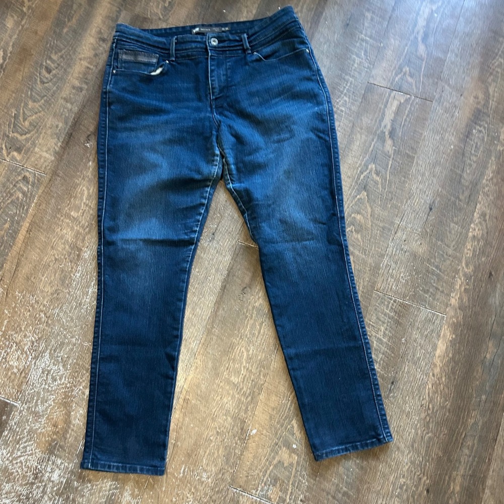 Levis Demi Curve Classic Rise Skinny Jeans Dark Wash Blue Metallic Detail 16/33